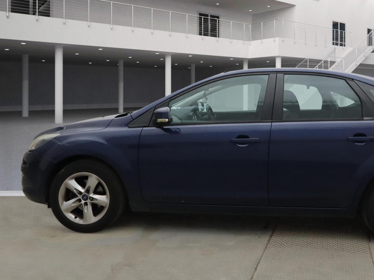 Used Ford Focus 2010 for sale - 78085651: Photo 8