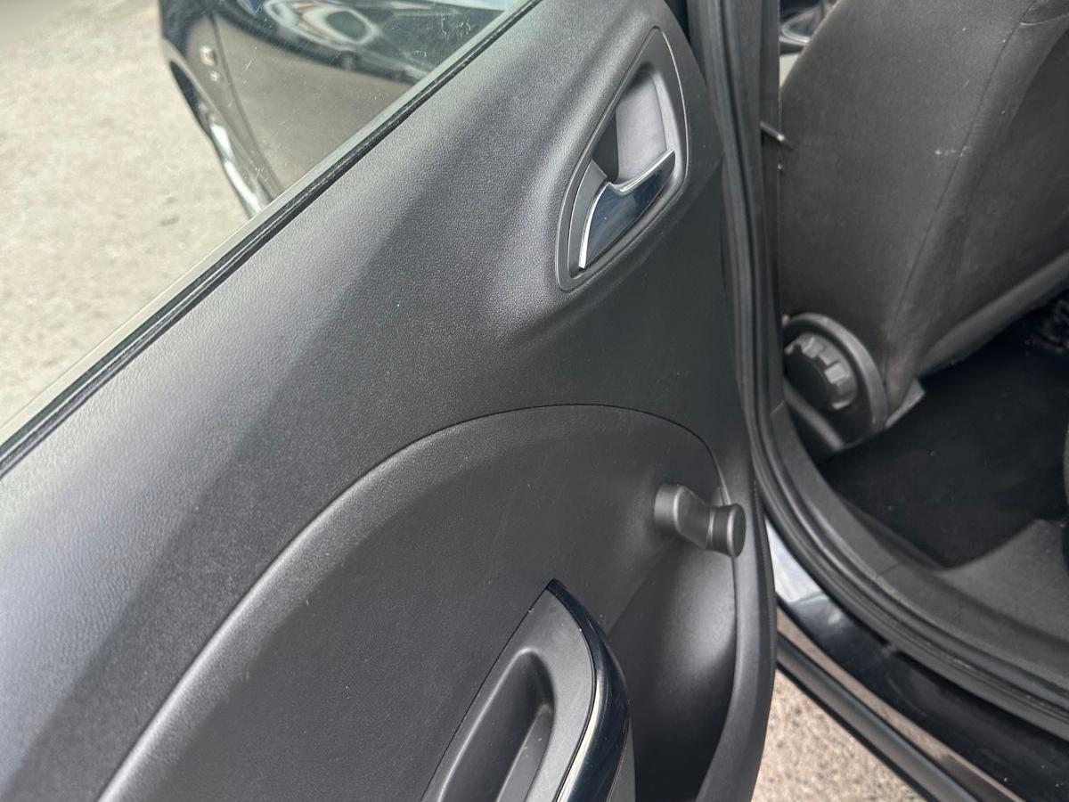 Used Vauxhall Corsa 2016 for sale - 77456686: Photo 10