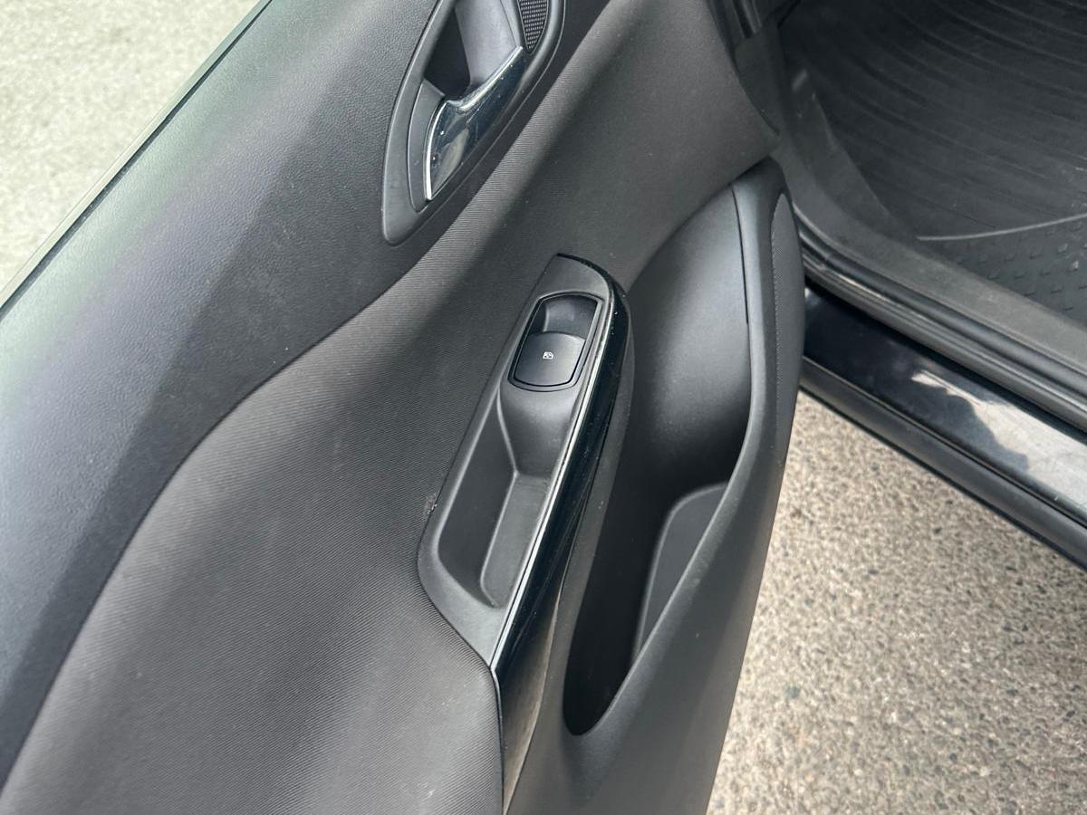 Used Vauxhall Corsa 2016 for sale - 77456686: Photo 13