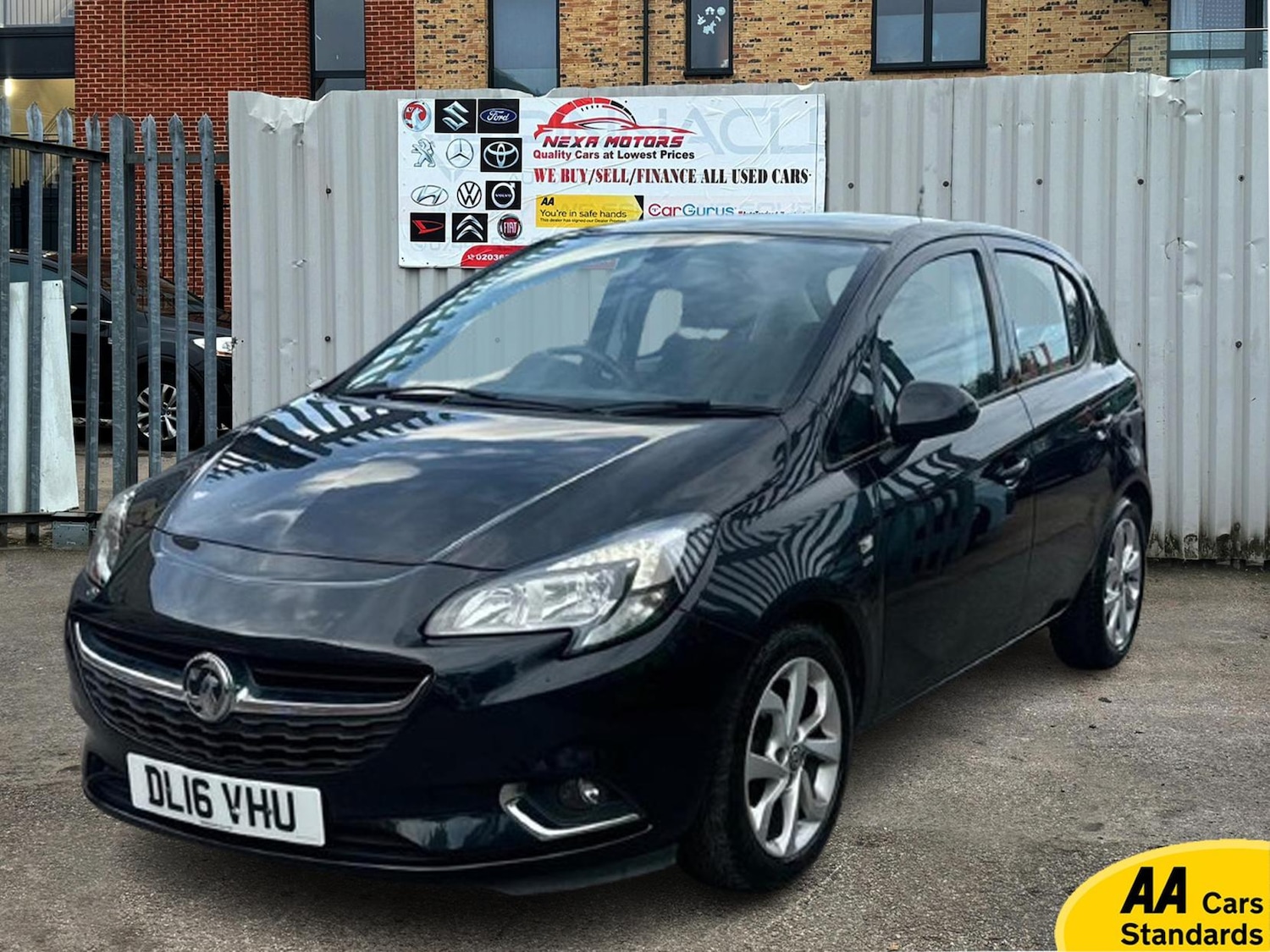 Used Vauxhall Corsa 2016 for sale - 77456686: Photo 2