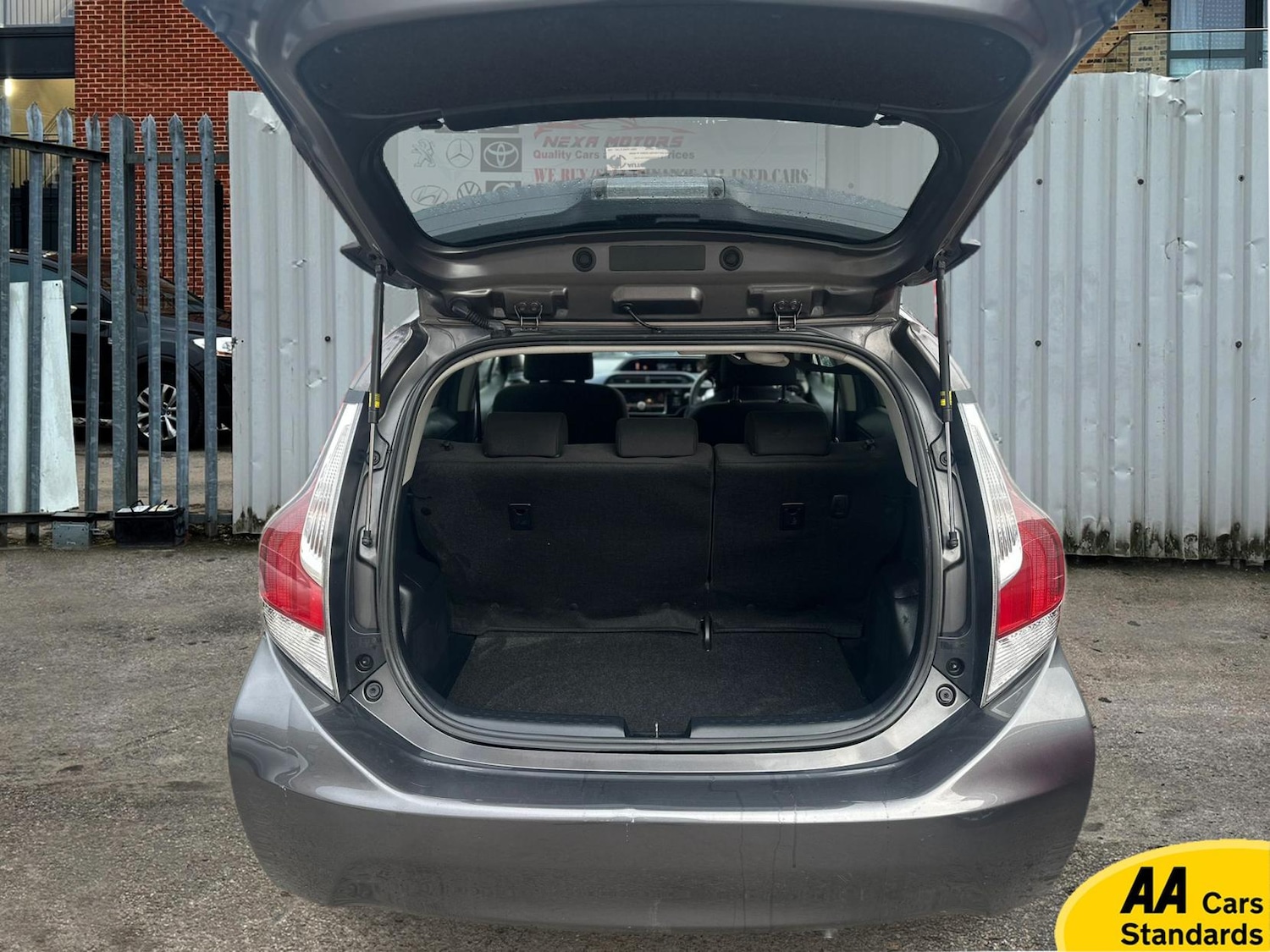 Used Toyota Yaris for sale - 77819146: Photo 11