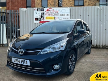 Used Toyota Verso 2014 for sale - 78176440: Photo