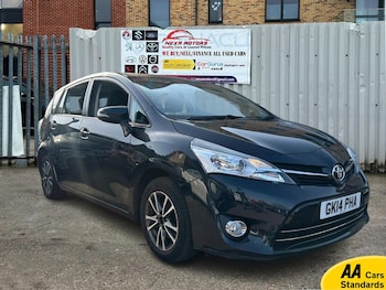 Used Toyota Verso 2014 for sale - 78176440: Photo