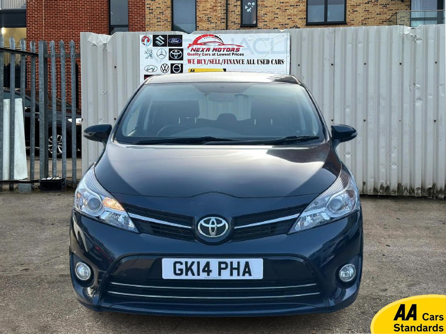 Used Toyota Verso 2014 for sale - 78176440: Photo 4