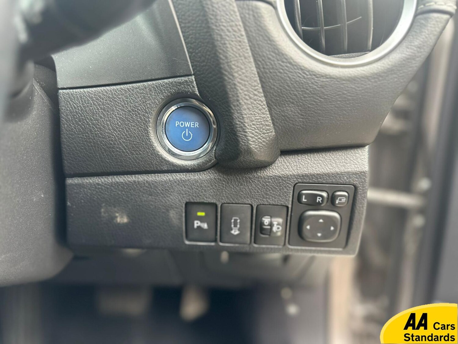 Used Toyota Auris 2013 for sale - 77975644: Photo 25