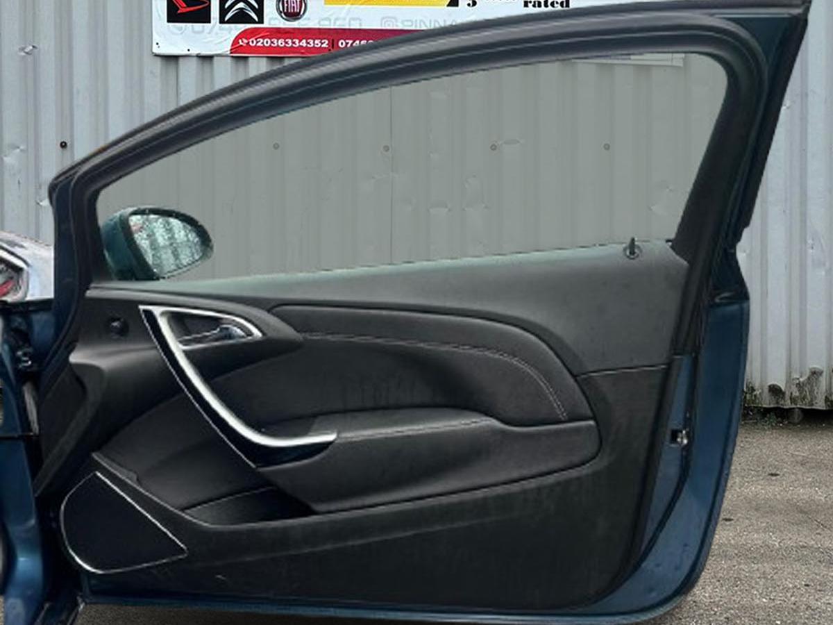 Used Vauxhall Astra GTC 2013 for sale - 77456738: Photo 12