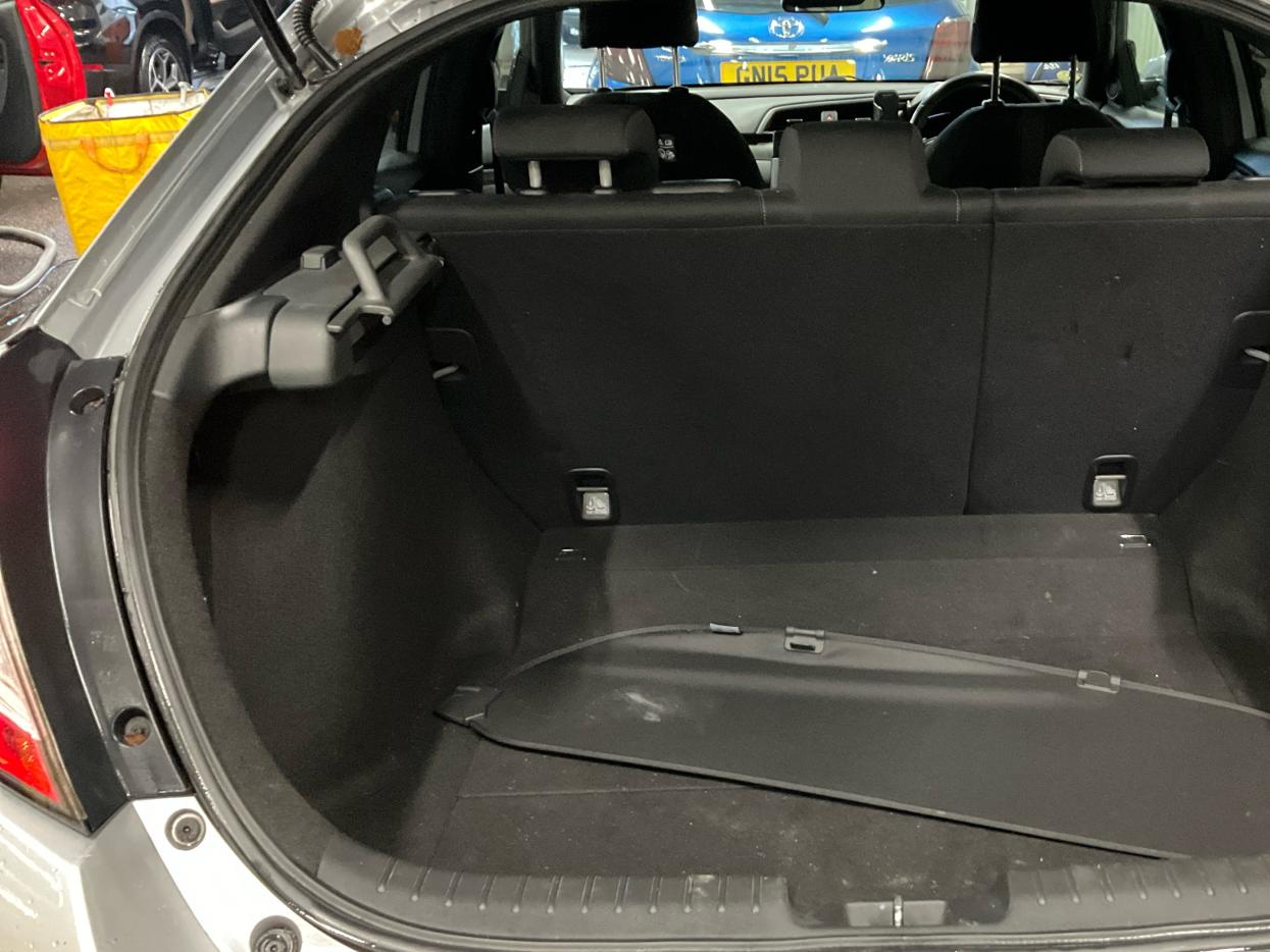 Used Honda Civic 2017 for sale - 77662149: Photo 11