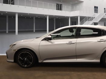 Used Honda Civic 2017 for sale - 77662149: Photo