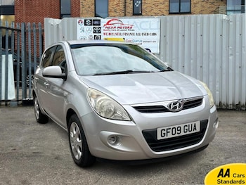 Used Hyundai i20 2009 for sale - 78456890: Photo