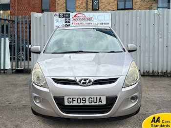 Used Hyundai i20 2009 for sale - 78456890: Photo