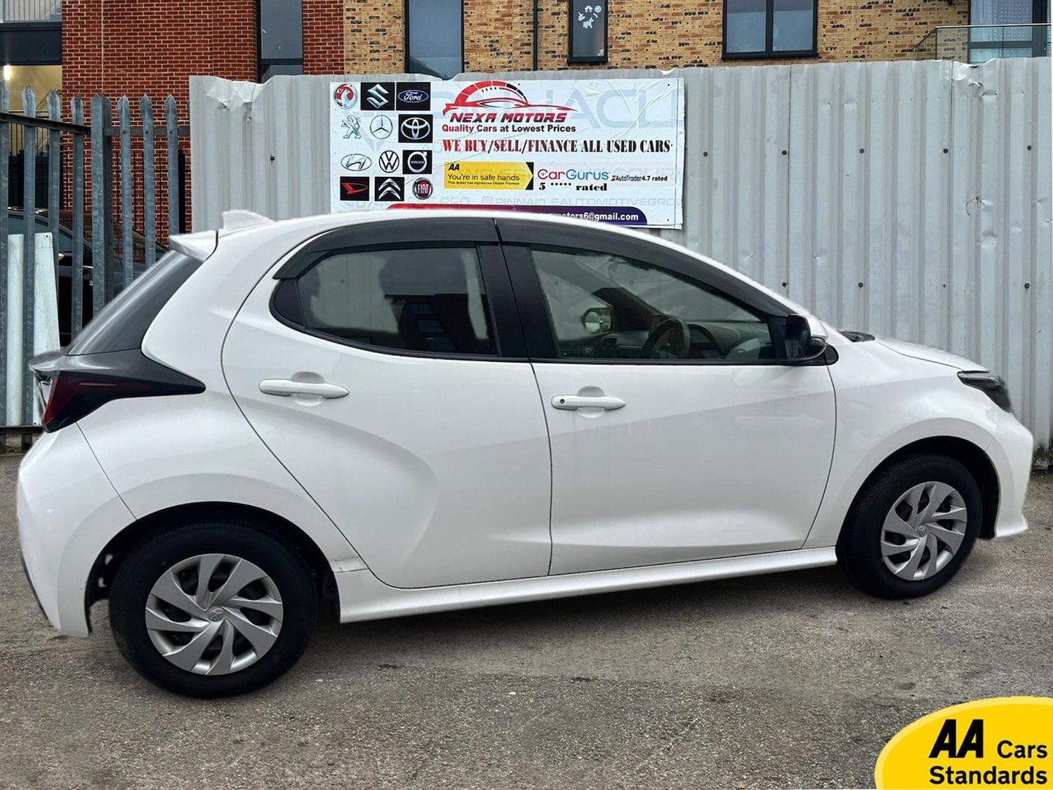 Used Toyota Yaris for sale - 77903529: Photo 4