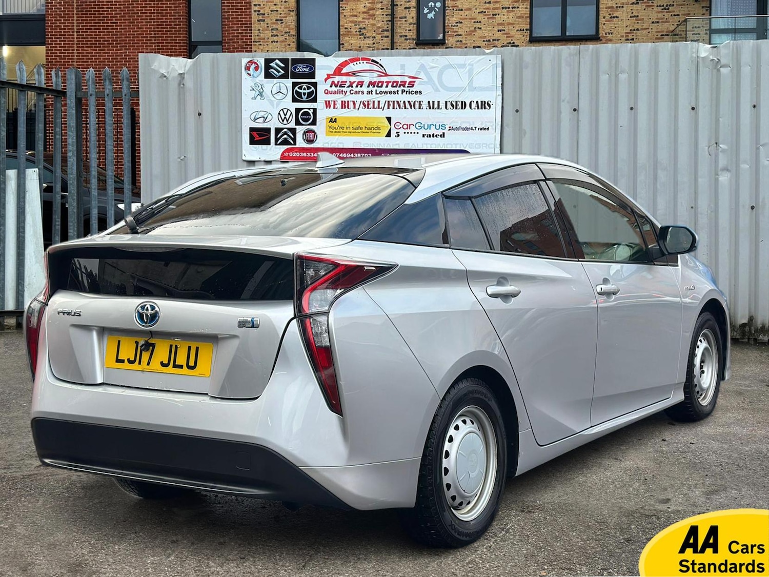 Used Toyota Prius 2022 for sale - 77456683: Photo 4