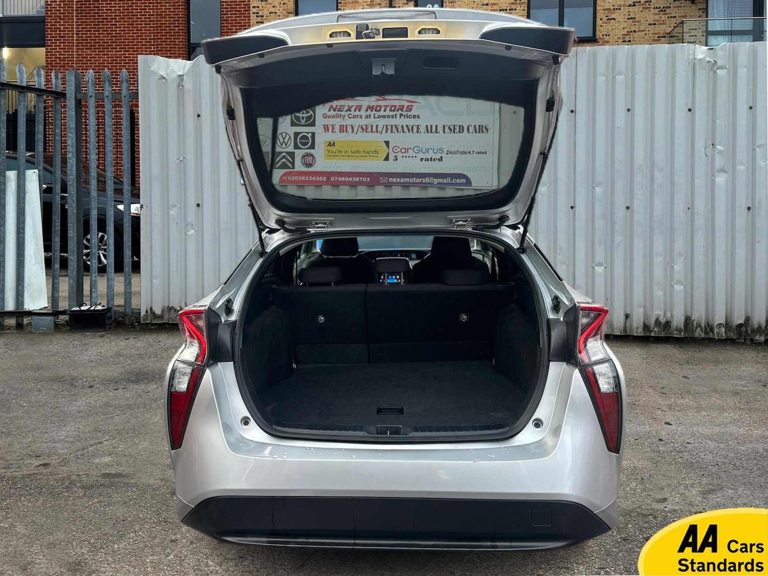 Used Toyota Prius 2022 for sale - 77456683: Photo 8