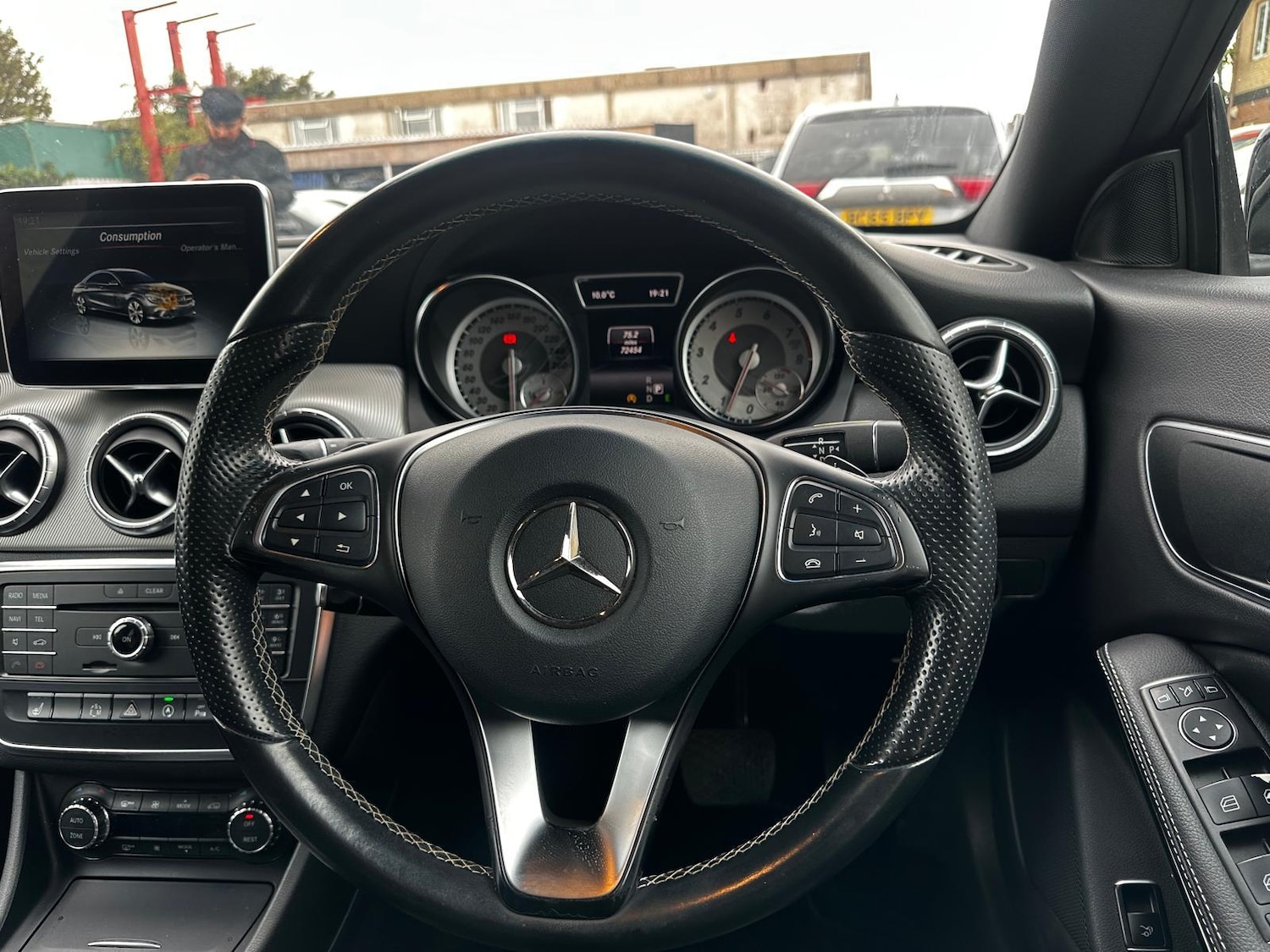 Used Mercedes-Benz CLA 2015 for sale - 77456723: Photo 30