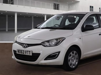 Used Hyundai i20 2013 for sale - 77456689: Photo