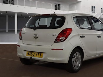 Used Hyundai i20 2013 for sale - 77456689: Photo