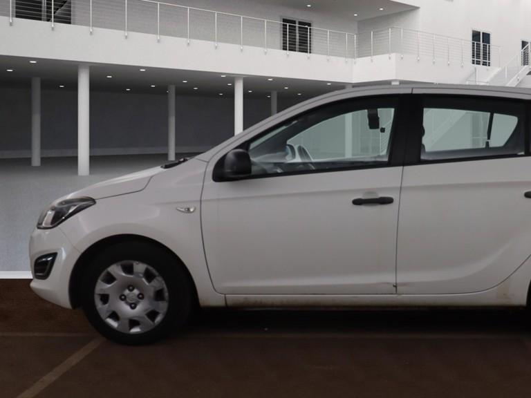 Used Hyundai i20 2013 for sale - 77456689: Photo 6