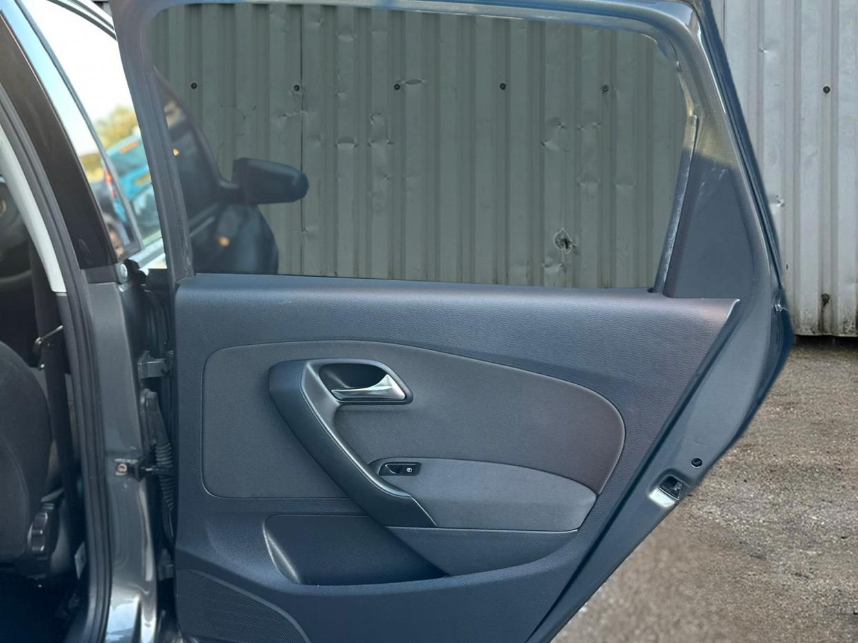 Used Volkswagen Polo 2010 for sale - 77456730: Photo 22