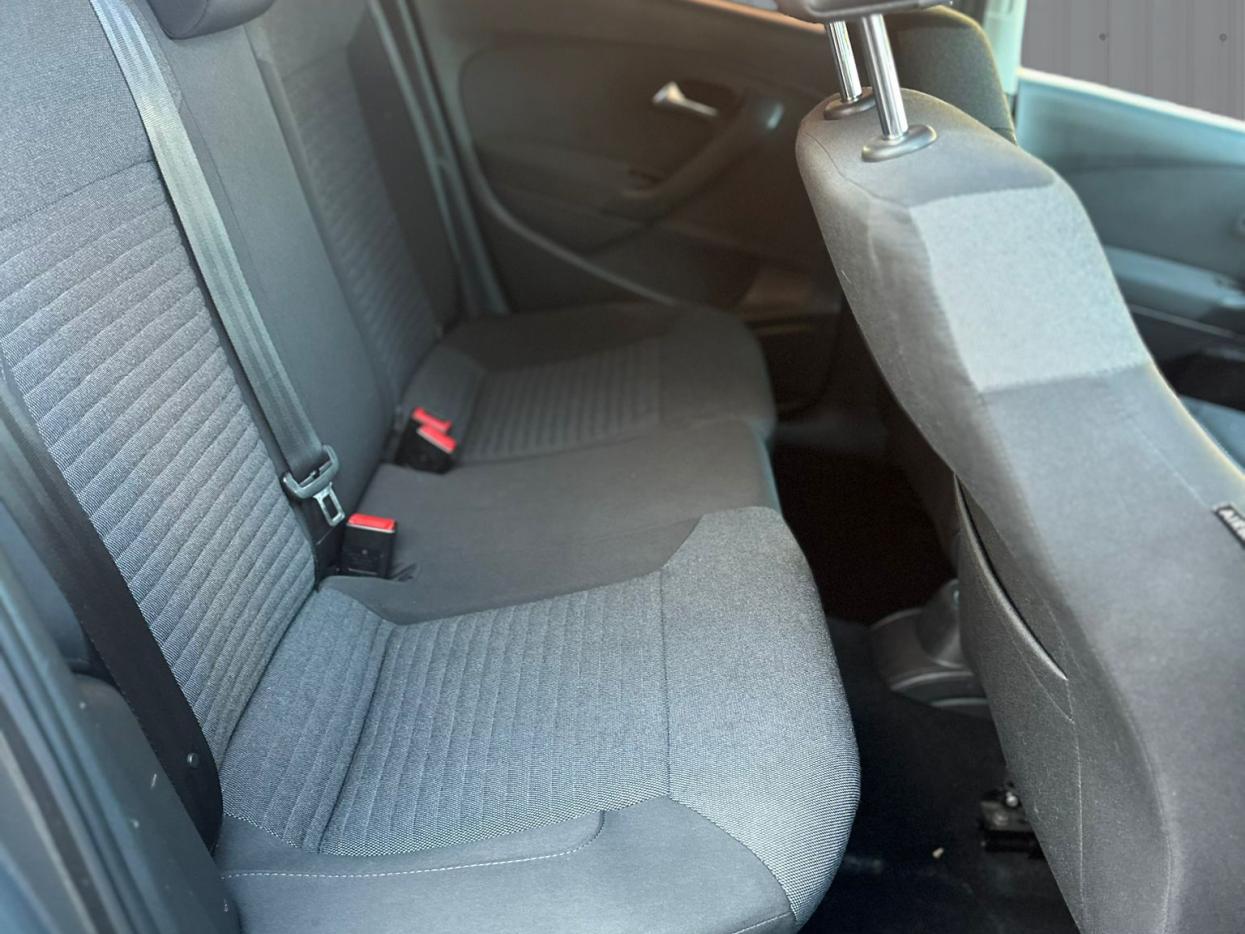 Used Volkswagen Polo 2010 for sale - 77456730: Photo 24