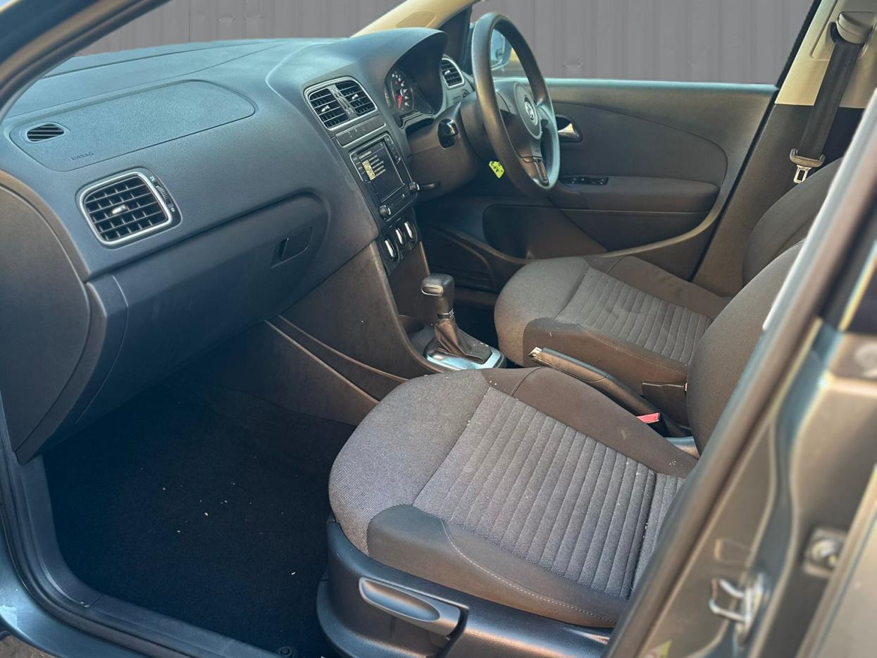 Used Volkswagen Polo 2010 for sale - 77456730: Photo 25