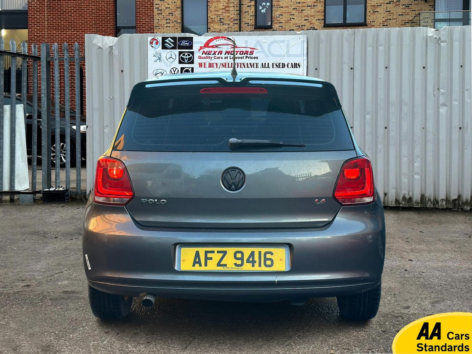 Used Volkswagen Polo 2010 for sale - 77456730: Photo 6