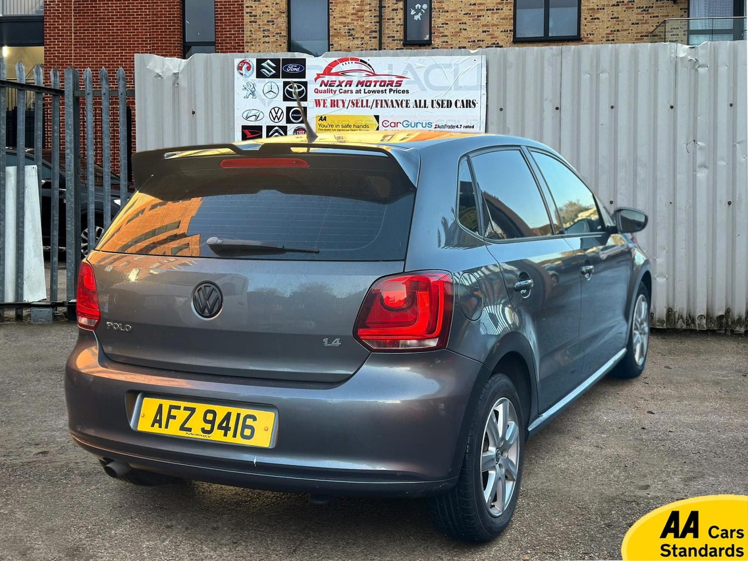 Used Volkswagen Polo 2010 for sale - 77456730: Photo 8