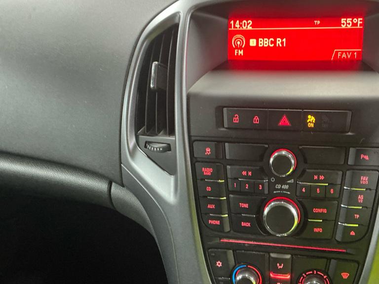 Used Vauxhall Astra 2012 for sale - 77456692: Photo 12