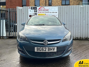 Used Vauxhall Astra 2012 for sale - 77456692: Photo