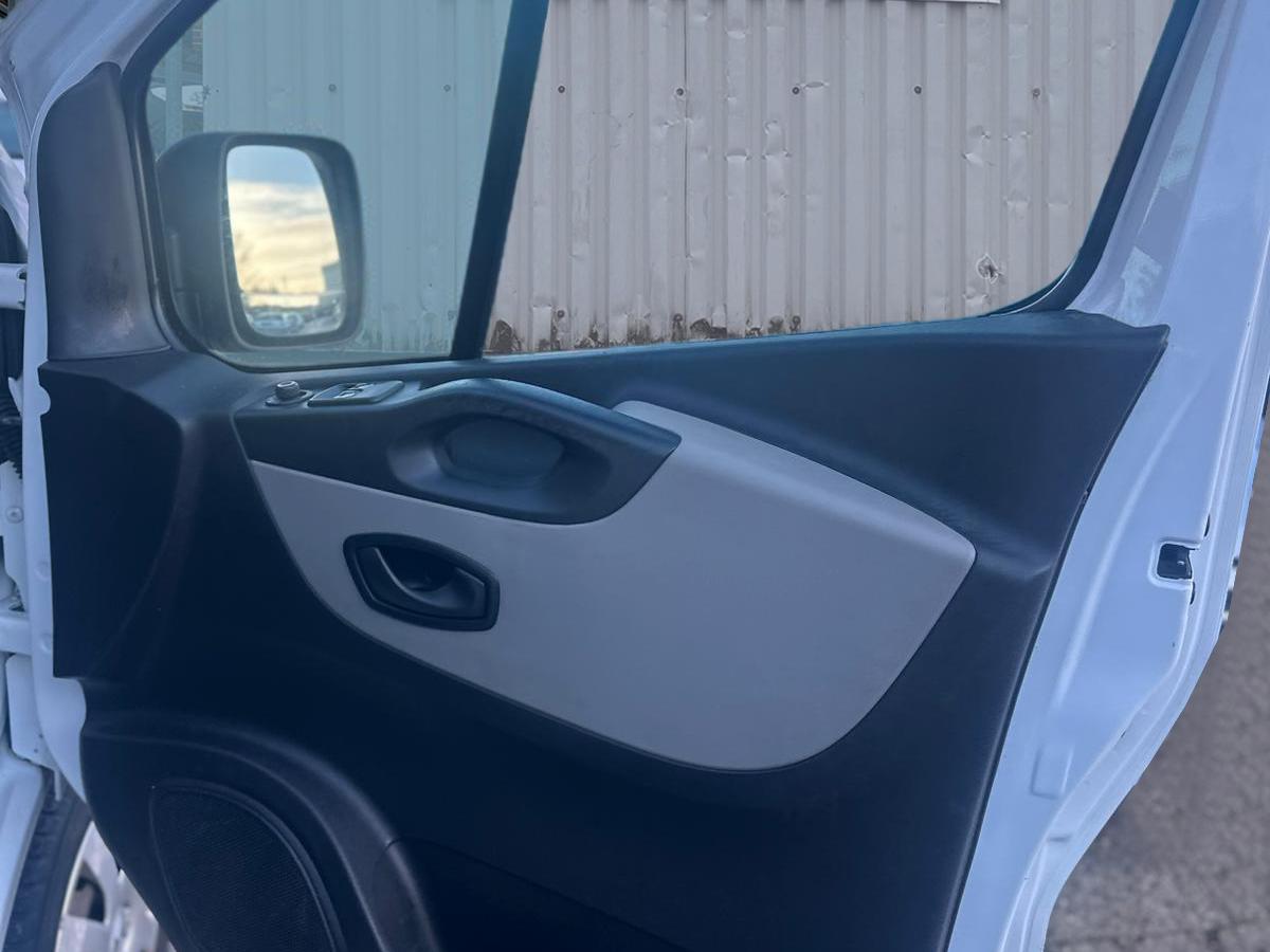 Used Renault Trafic 2017 for sale - 77456744: Photo 19