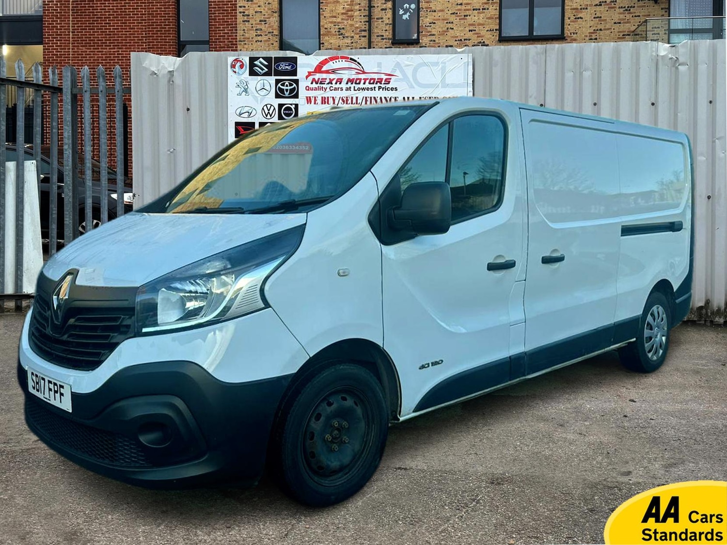 Used Renault Trafic 2017 for sale - 77456744: Photo 2