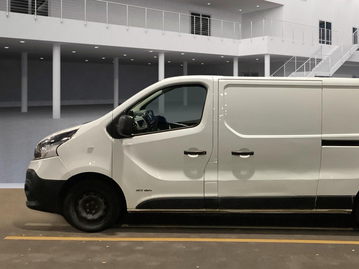 Used Renault Trafic 2017 for sale - 77456744: Photo 21