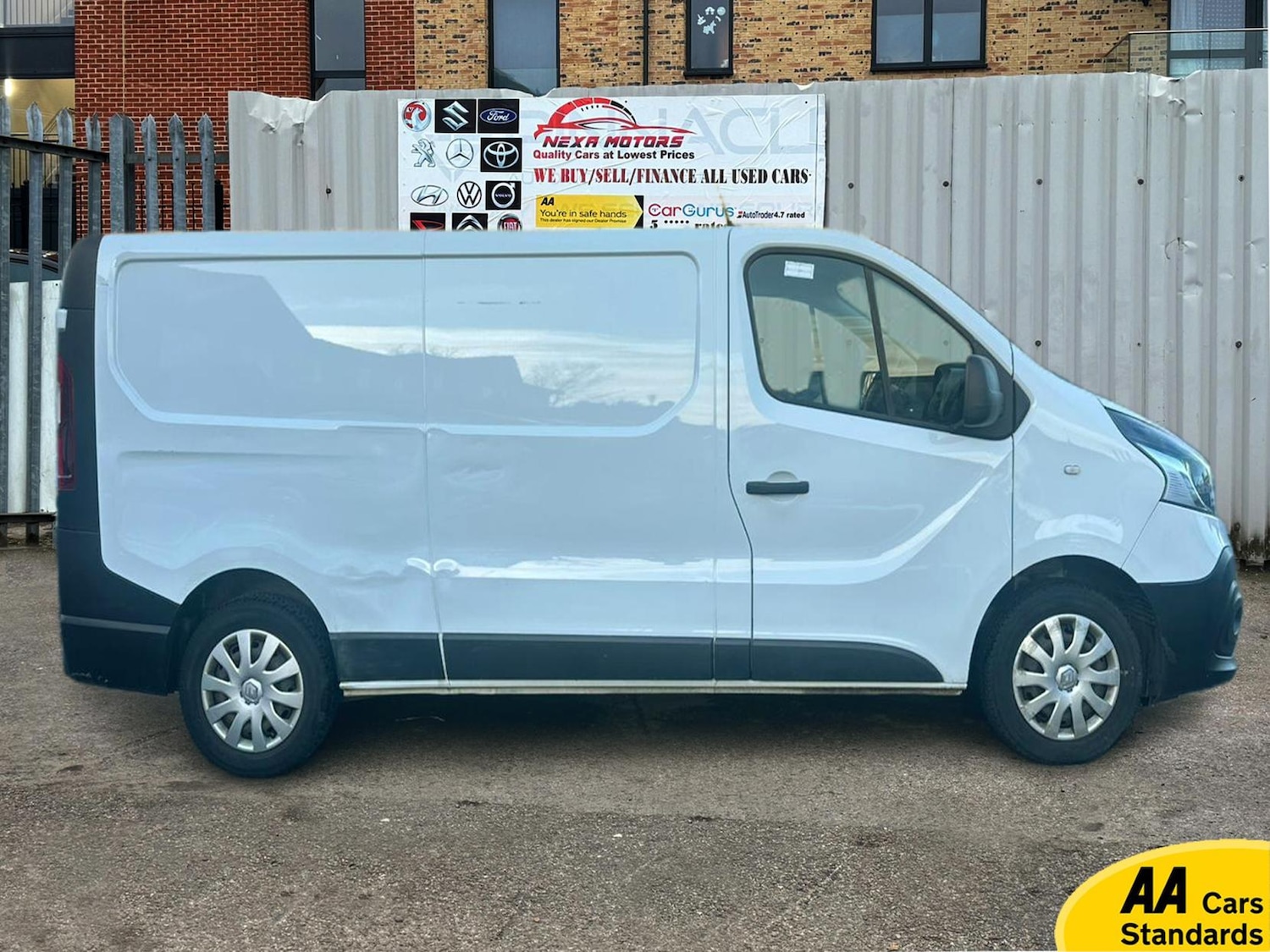 Used Renault Trafic 2017 for sale - 77456744: Photo 3