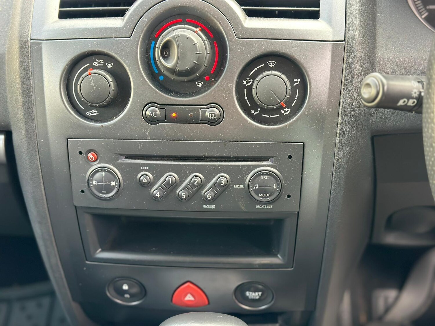 Used Renault Megane 2006 for sale - 77456670: Photo 48