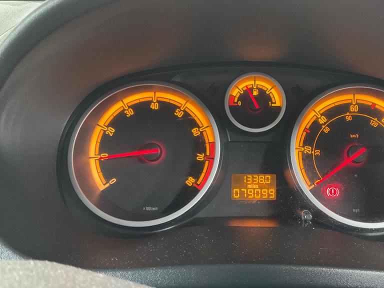 Used Vauxhall Corsa 2012 for sale - 77456703: Photo 8