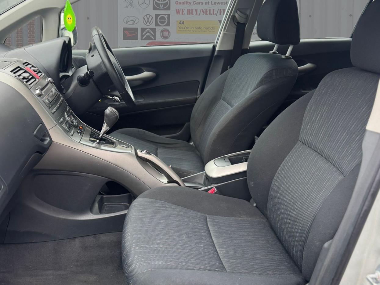 Used Toyota Auris 2009 for sale - 77662150: Photo 12