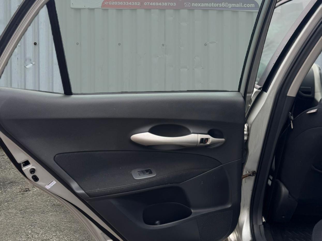 Used Toyota Auris 2009 for sale - 77662150: Photo 13