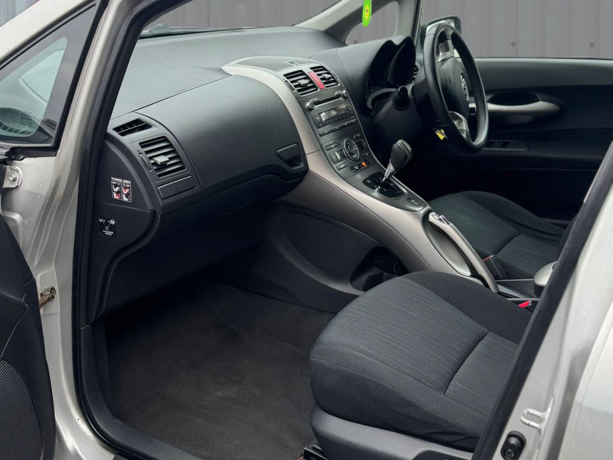 Used Toyota Auris 2009 for sale - 77662150: Photo 14