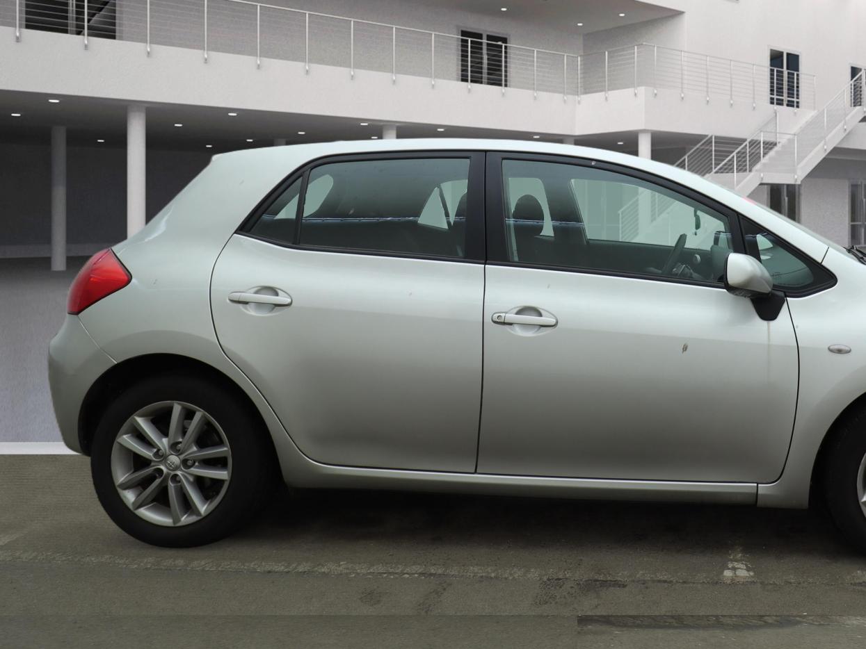 Used Toyota Auris 2009 for sale - 77662150: Photo 4