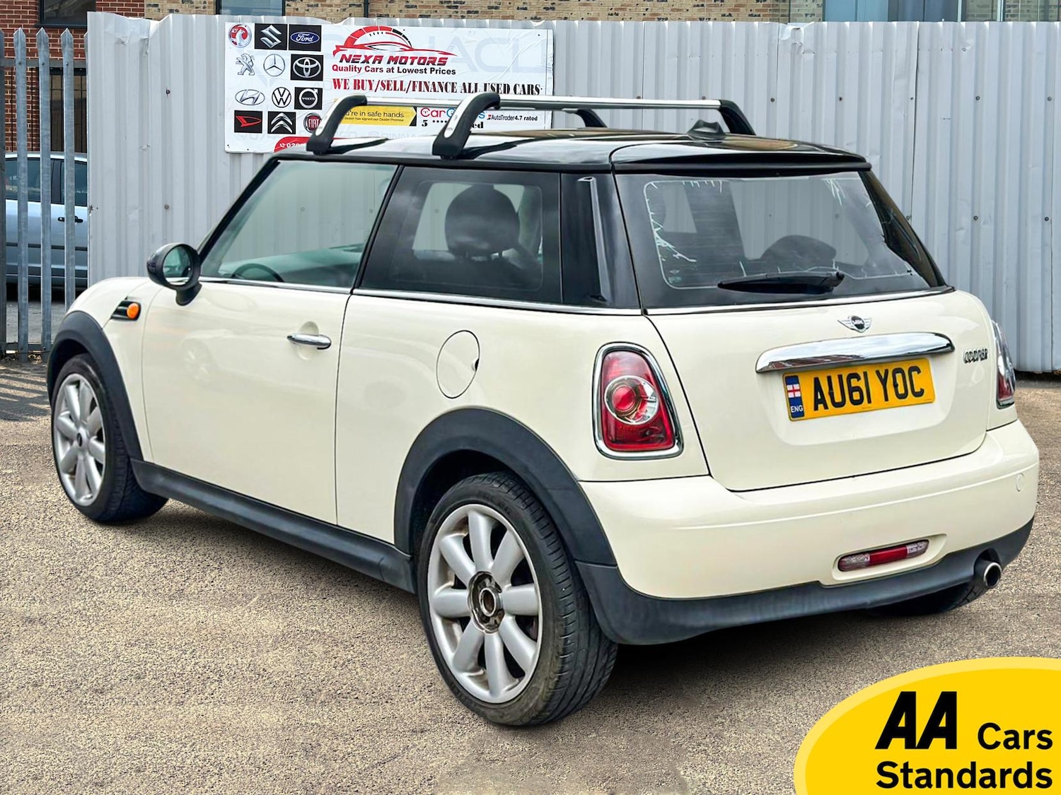 Used MINI Hatch 2011 for sale - 77456674: Photo 5