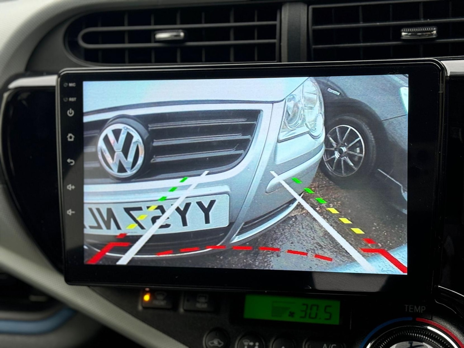 Used Toyota Yaris 2015 for sale - 77819152: Photo 10