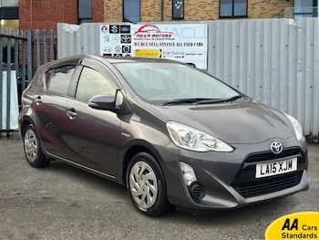 Used Toyota Yaris 2015 for sale - 77819152: Photo