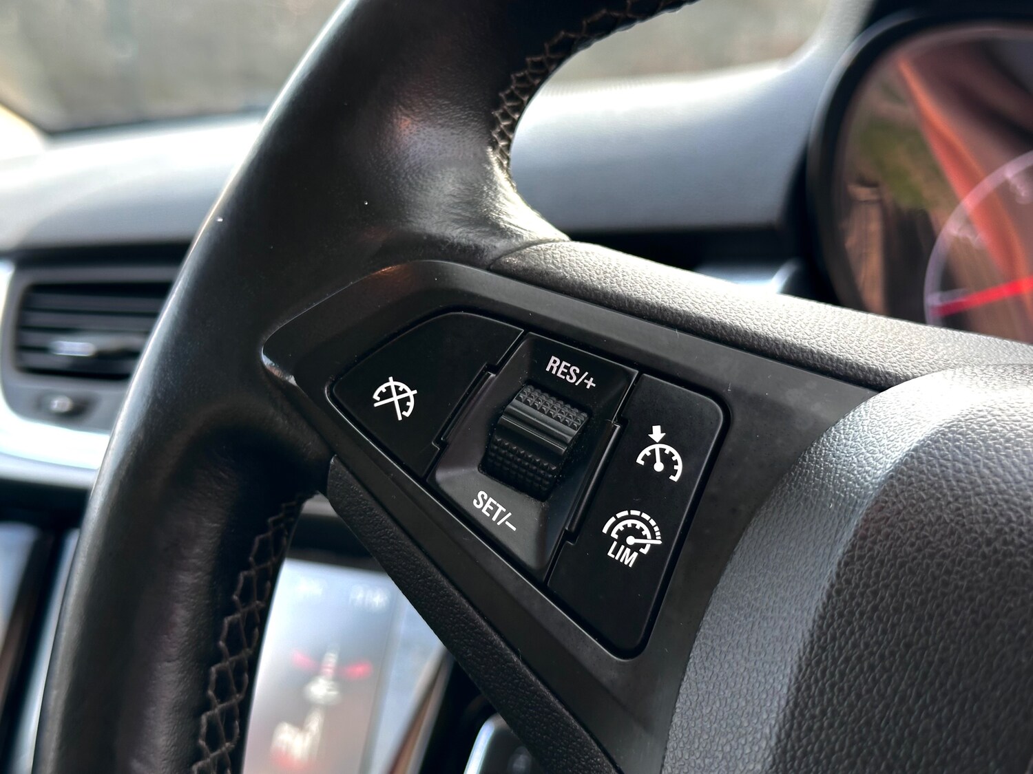 Used Vauxhall Corsa 2016 for sale - 77979113: Photo 21