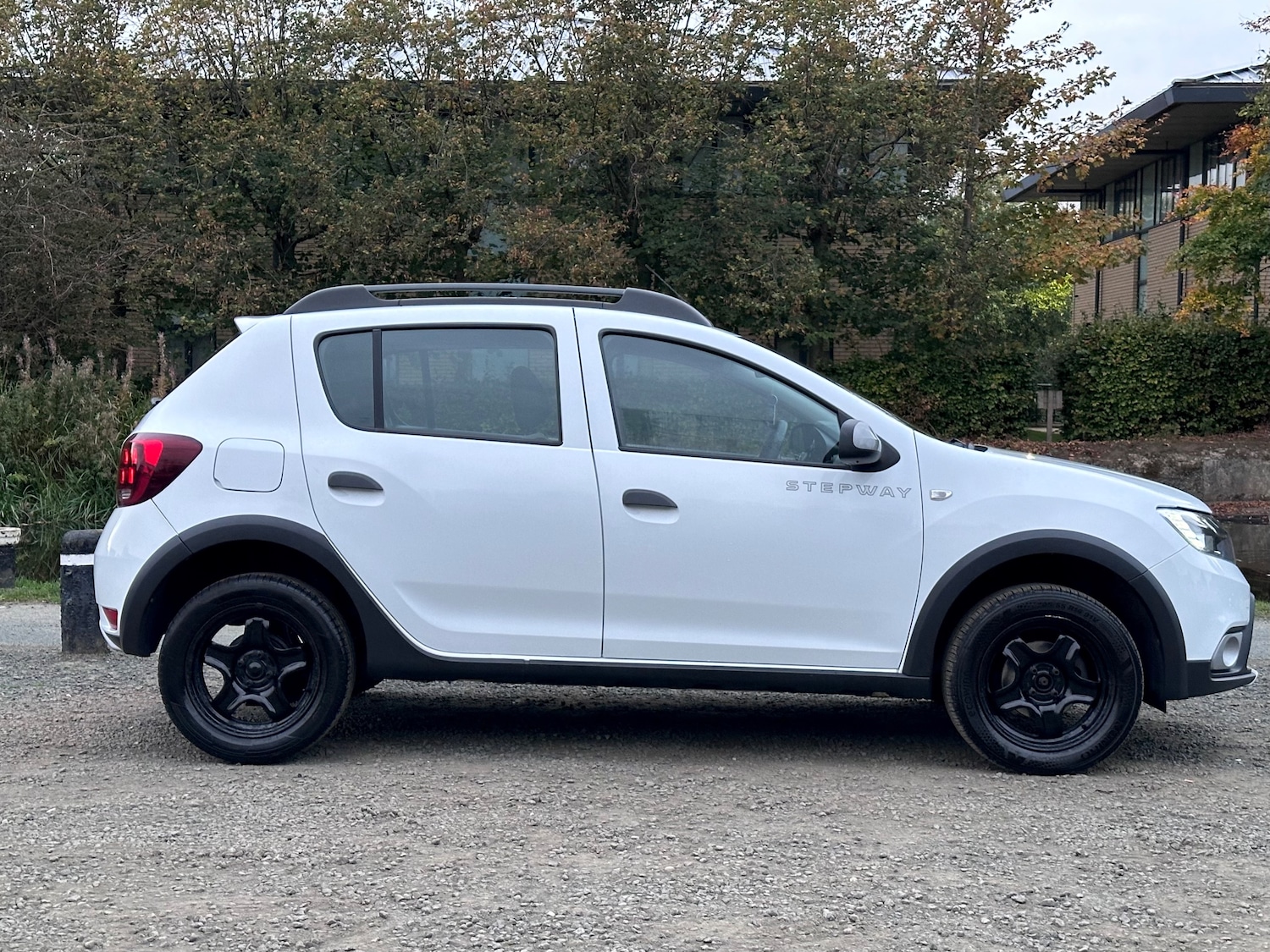 Used Dacia Sandero Stepway 2017 for sale - 76298089: Photo 11
