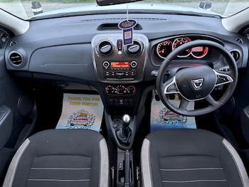 Used Dacia Sandero Stepway 2017 for sale - 76298089: Photo