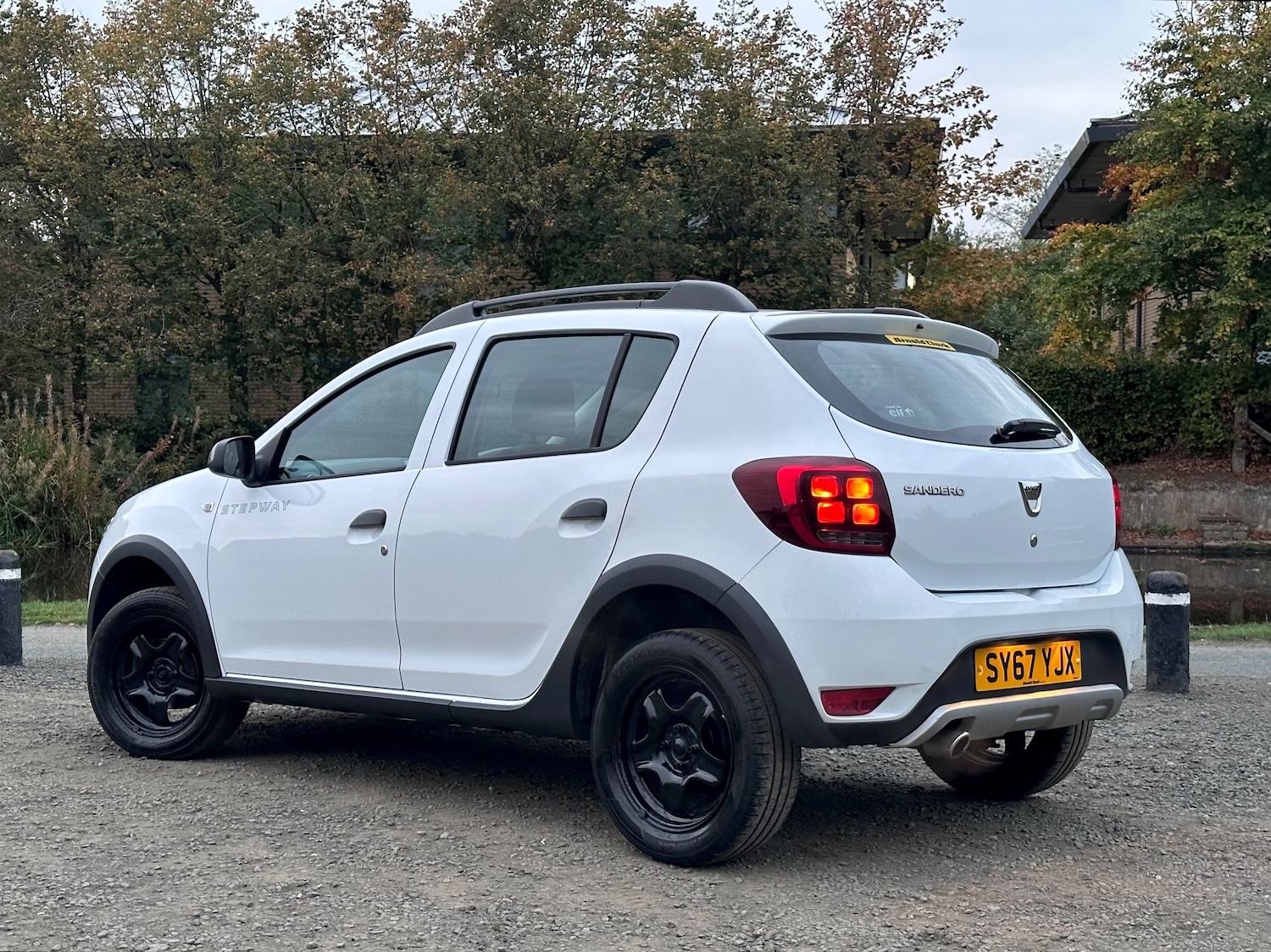 Used Dacia Sandero Stepway 2017 for sale - 76298089: Photo 3