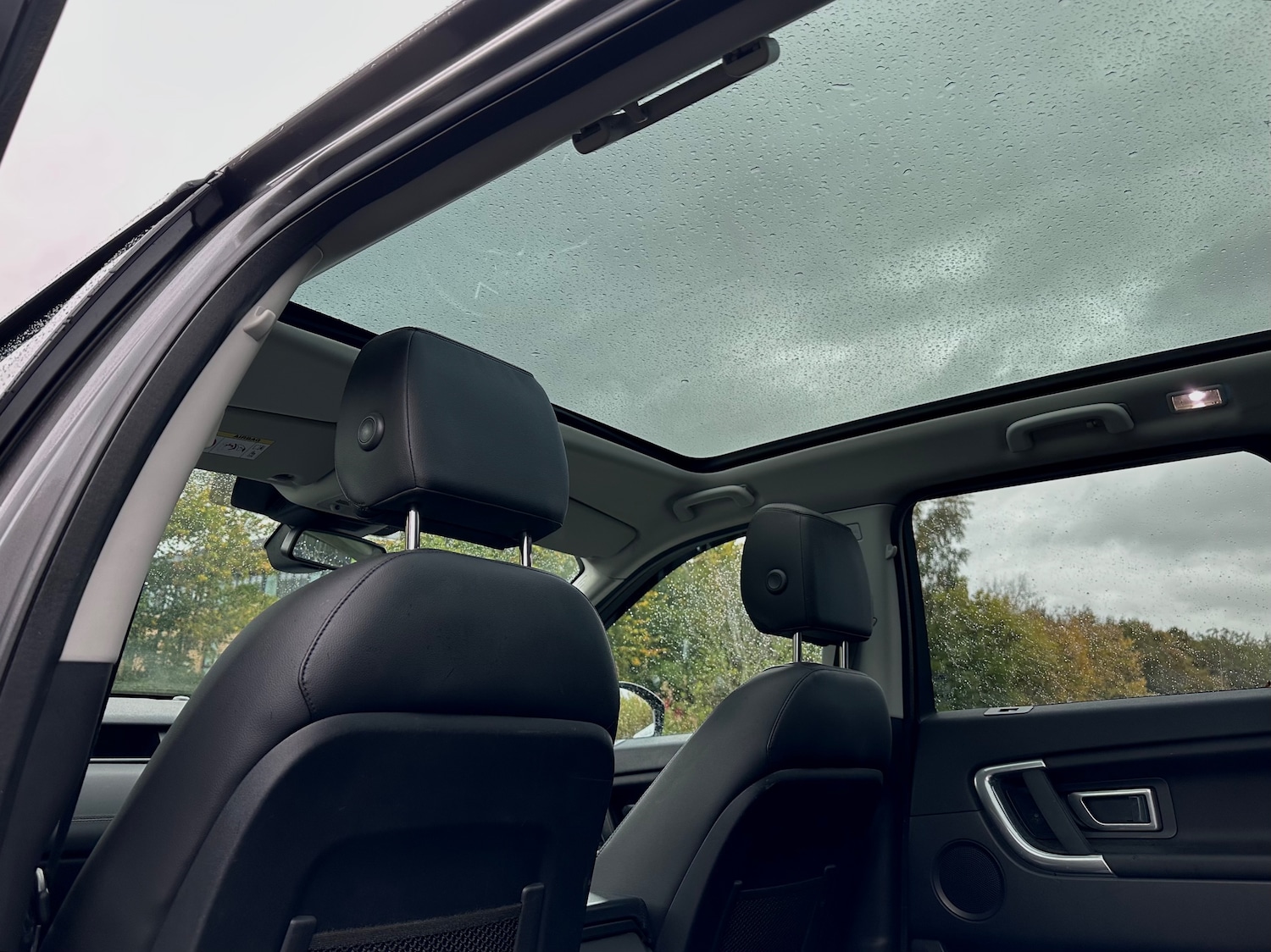 Used Land Rover Discovery Sport 2015 for sale - 76149182: Photo 25