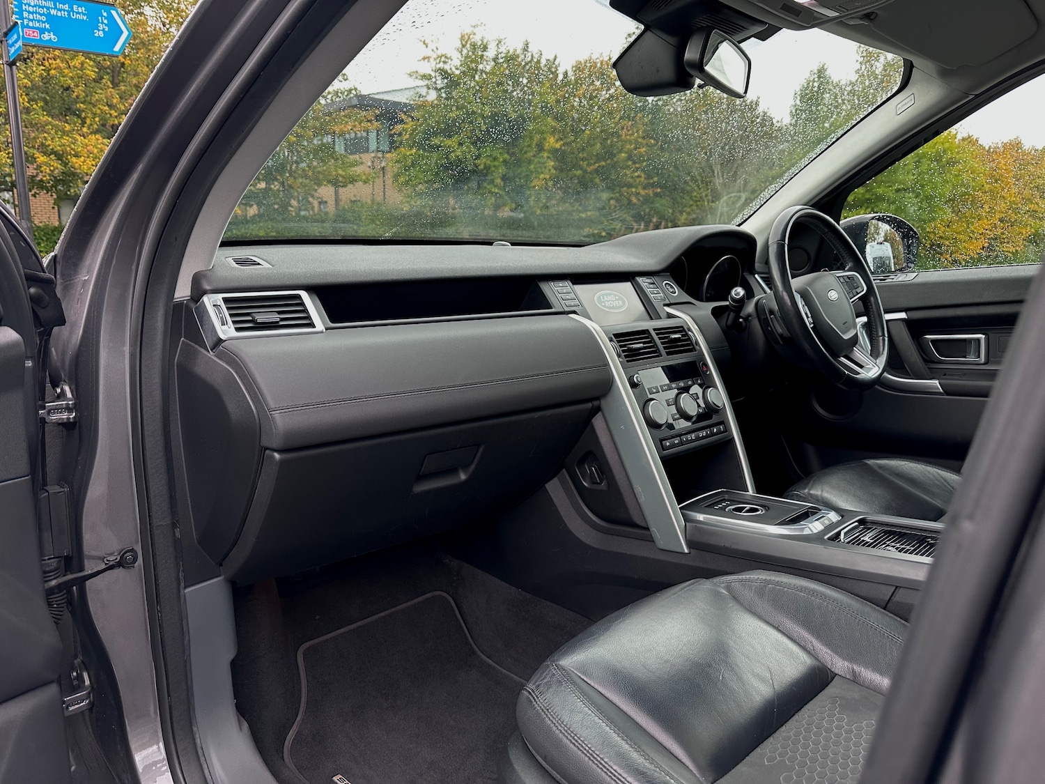 Used Land Rover Discovery Sport 2015 for sale - 76149182: Photo 27