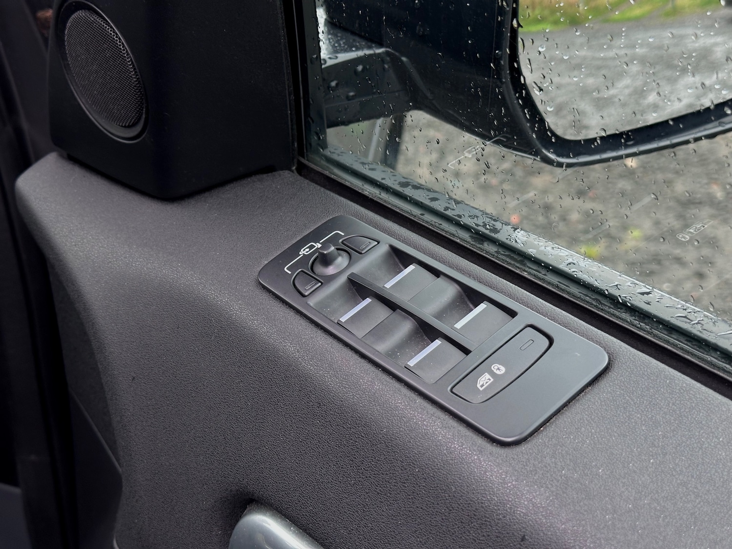 Used Land Rover Discovery Sport 2015 for sale - 76149182: Photo 28