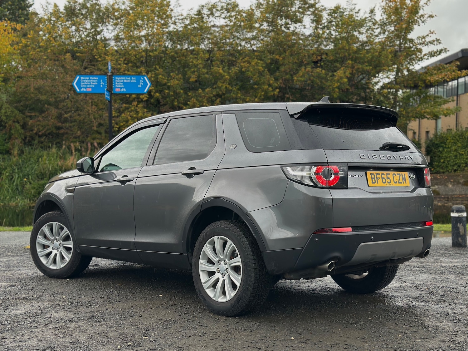 Used Land Rover Discovery Sport 2015 for sale - 76149182: Photo 3
