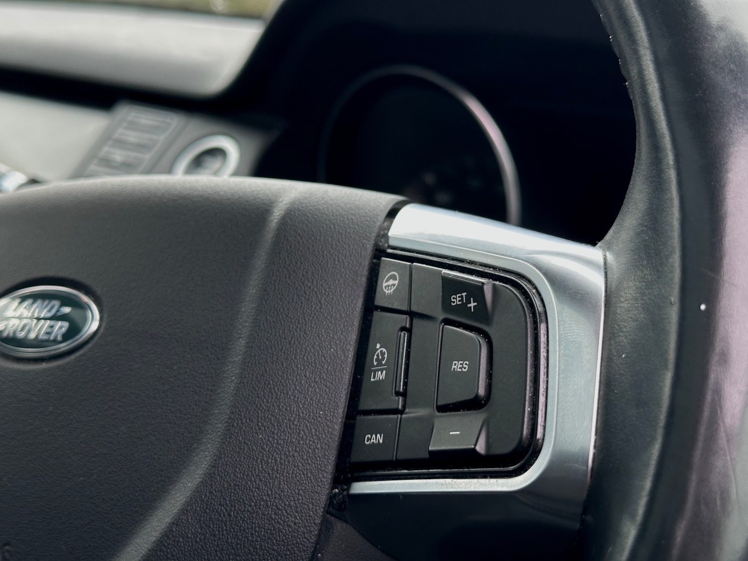Used Land Rover Discovery Sport 2015 for sale - 76149182: Photo 30